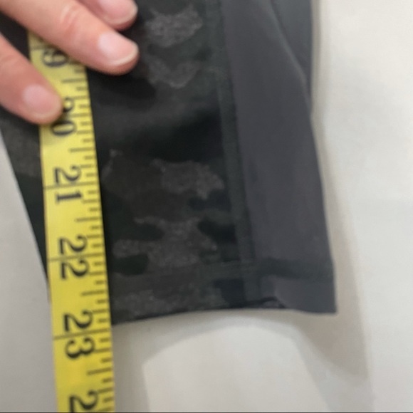 Fabletics On The Go Camo High Waist Leggings - Picture 10 of 11